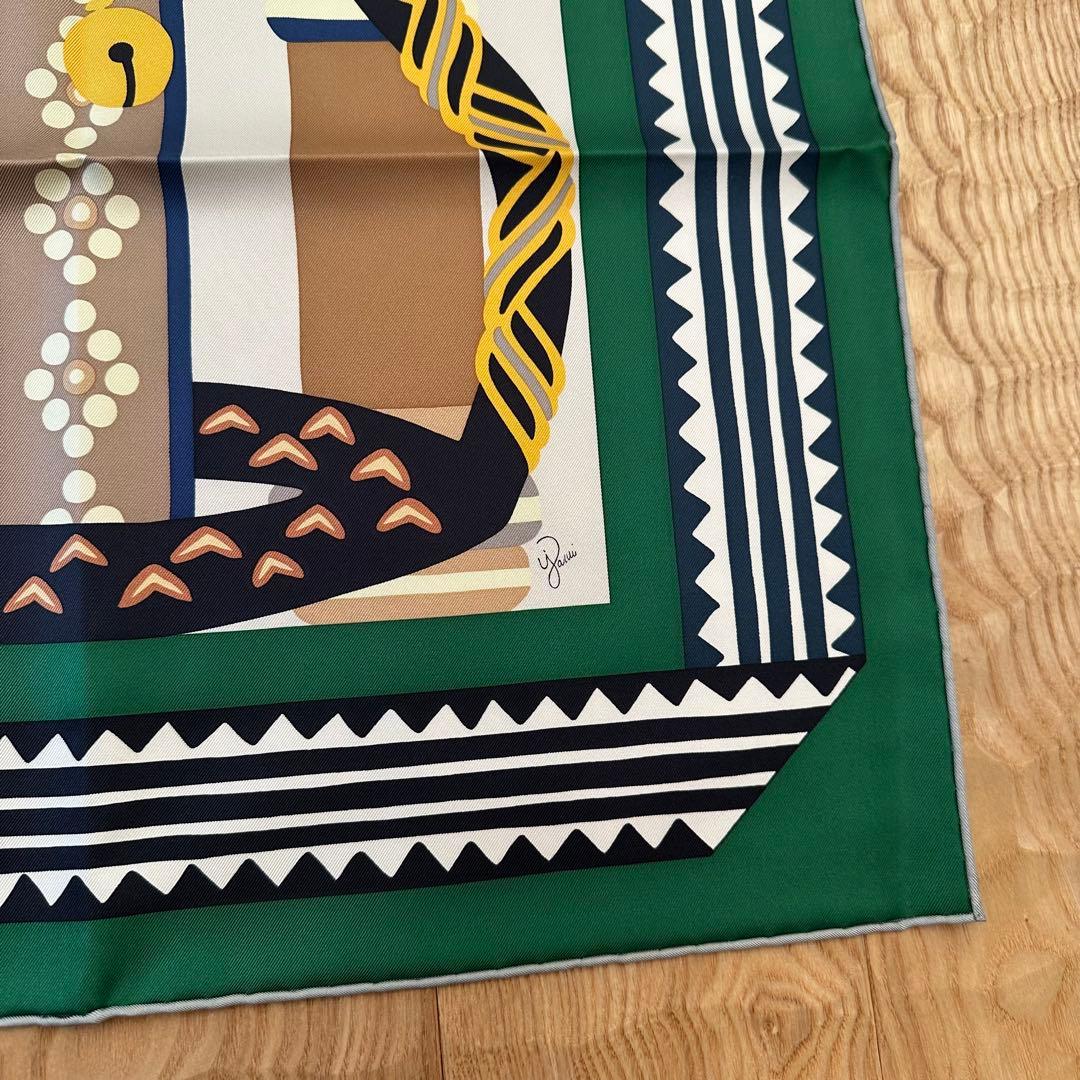 エルメス 鐙の幻想 シルクスカーフ Fantaisie d'Etriers 90