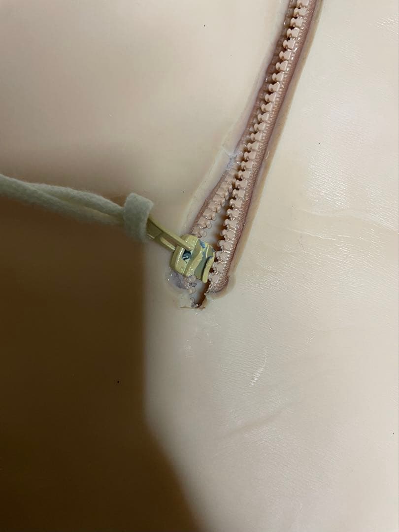 クラッセ　シリコン　筋肉スーツ　※ファスナー壊れてます　※ペンの跡あり