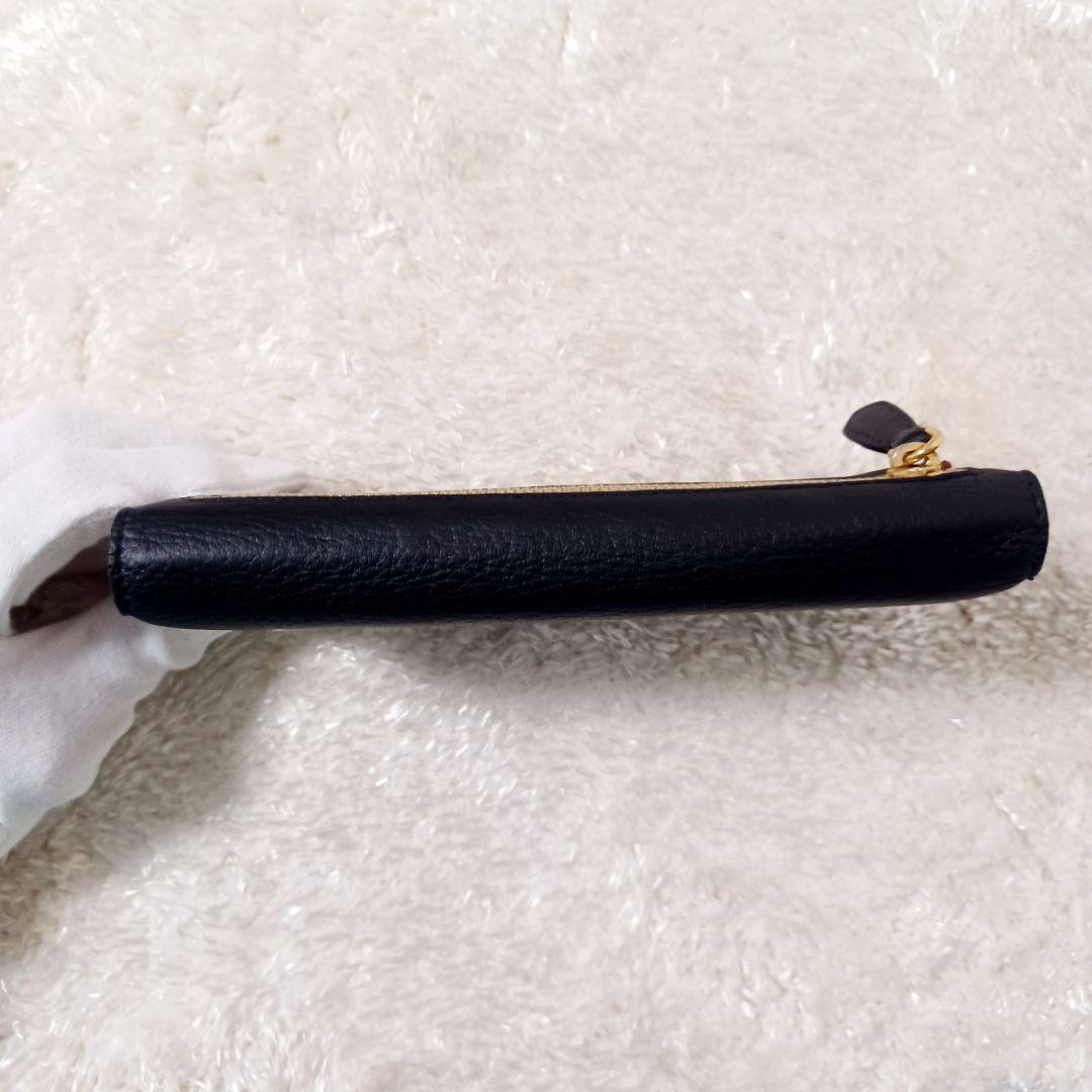 ✨ユリ　リリー✨　プラダ　PRADA　サフィアーノ　長財布　ブラック