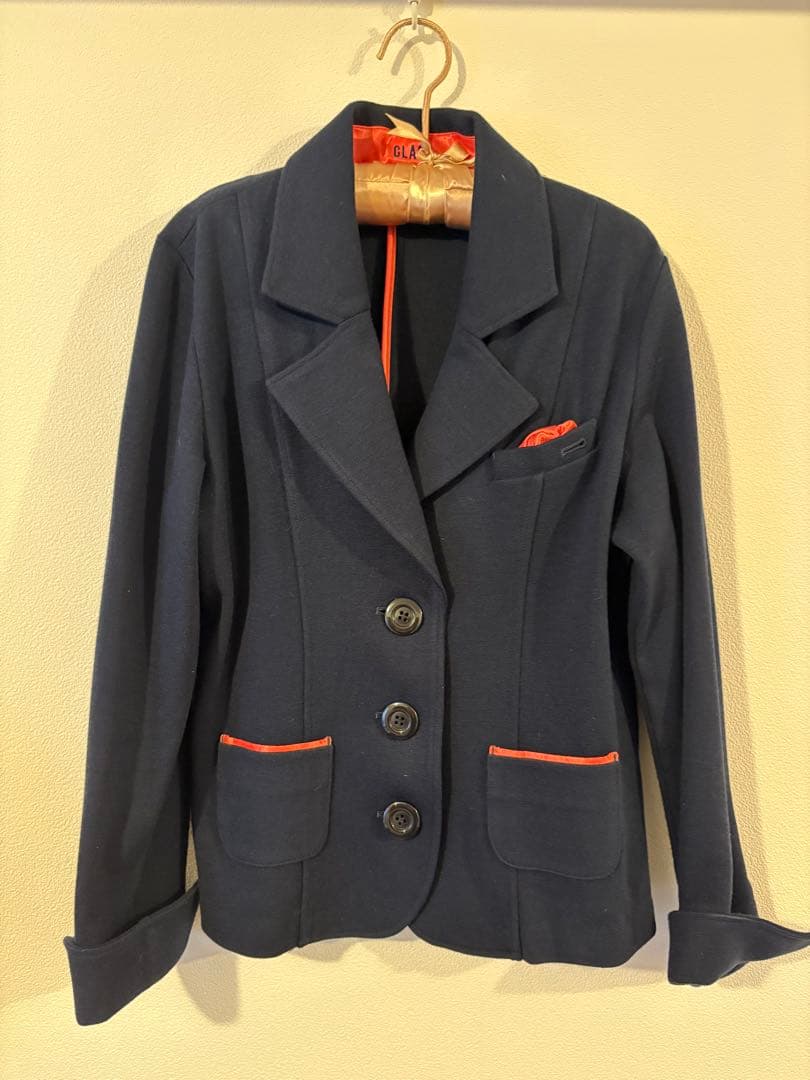 レジィーナロマンティコ　スカートスーツ