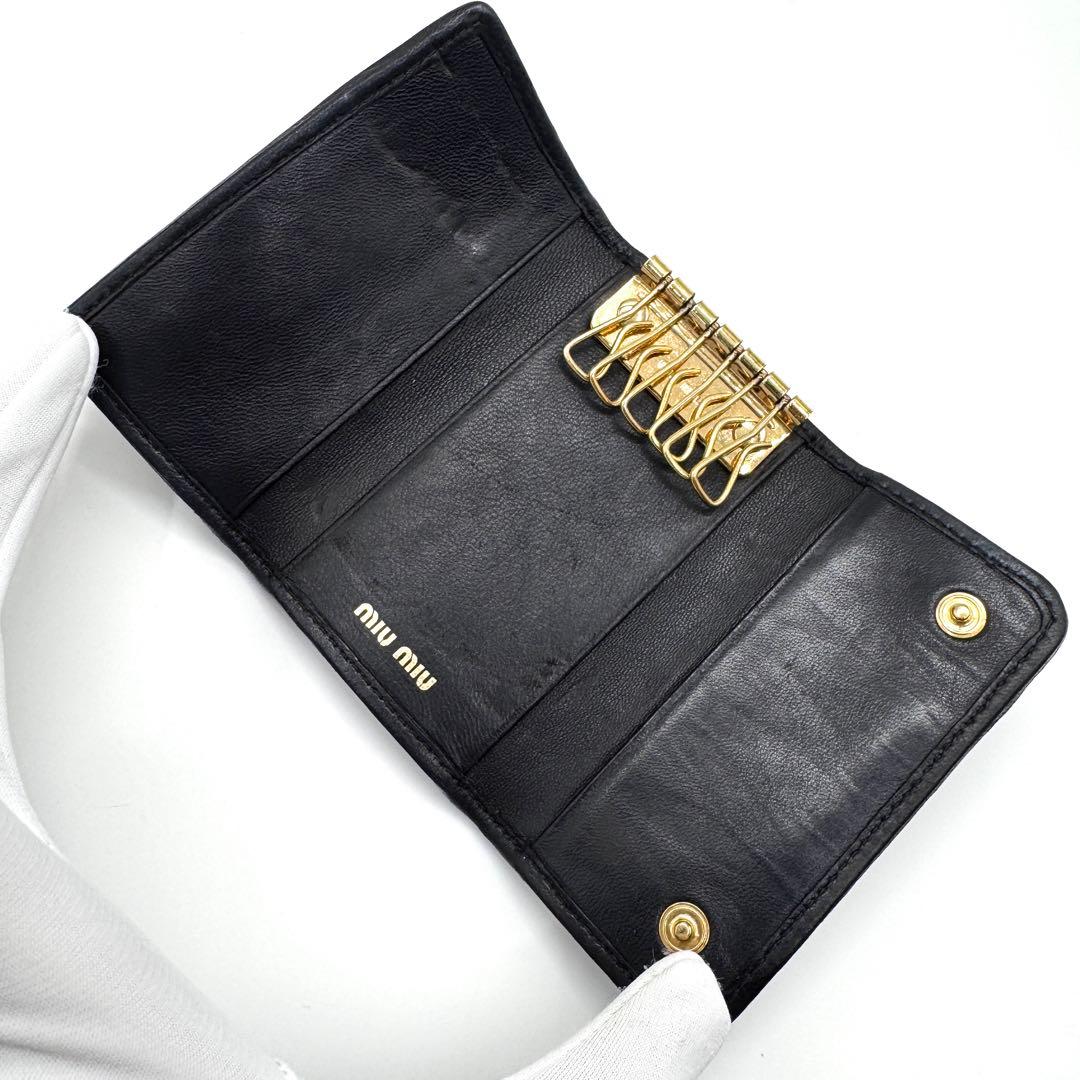 付属品完備✨ミュウミュウ　キーケース　6連　マテラッセ　ブラック