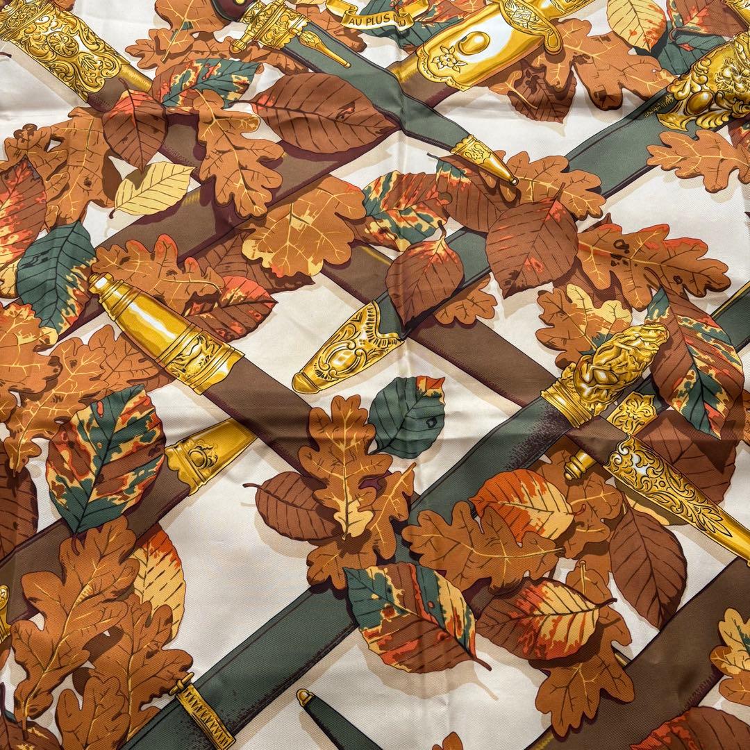 エルメス カレ90 AU PLUS DRU シルクスカーフ オレンジ ベージュ