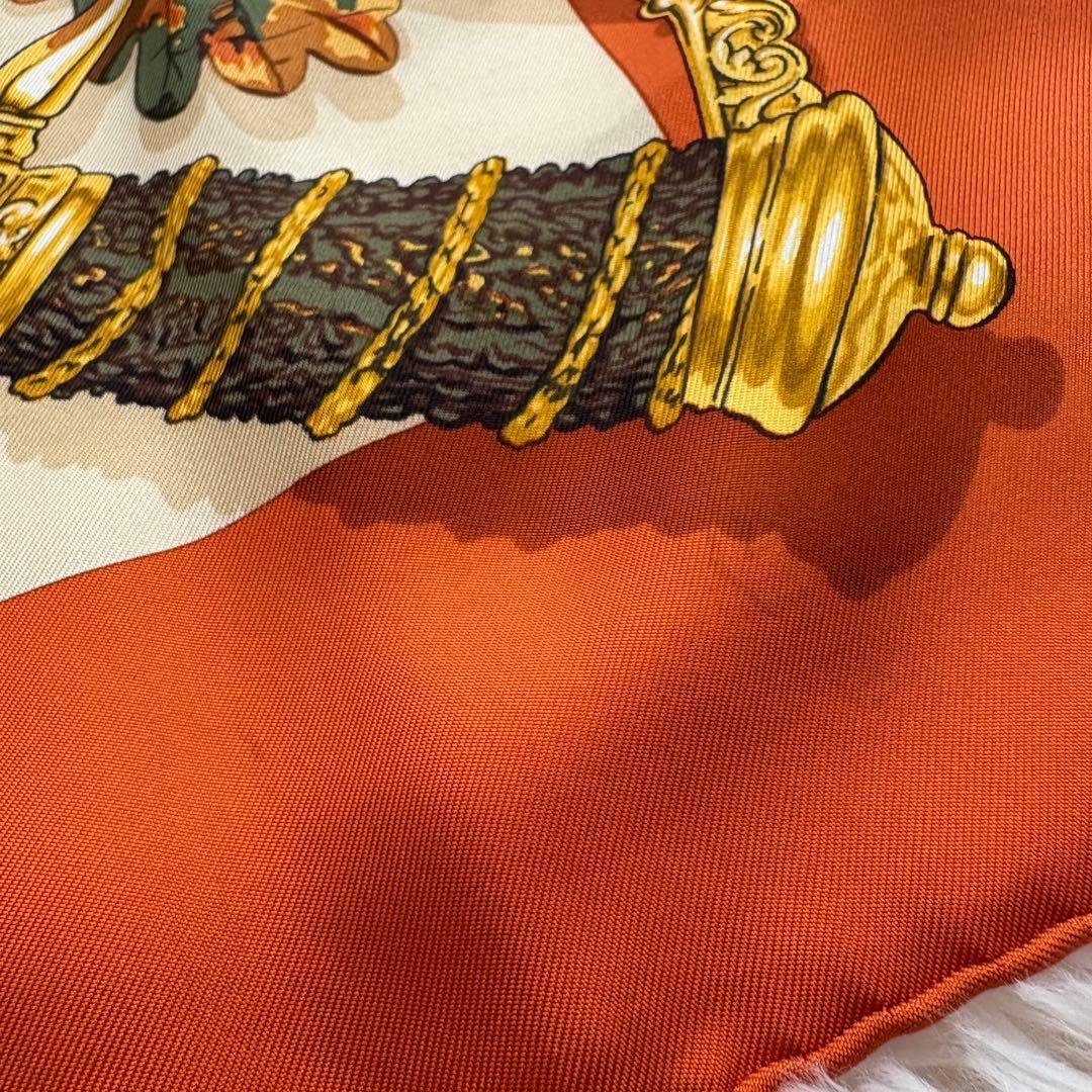 エルメス カレ90 AU PLUS DRU シルクスカーフ オレンジ ベージュ