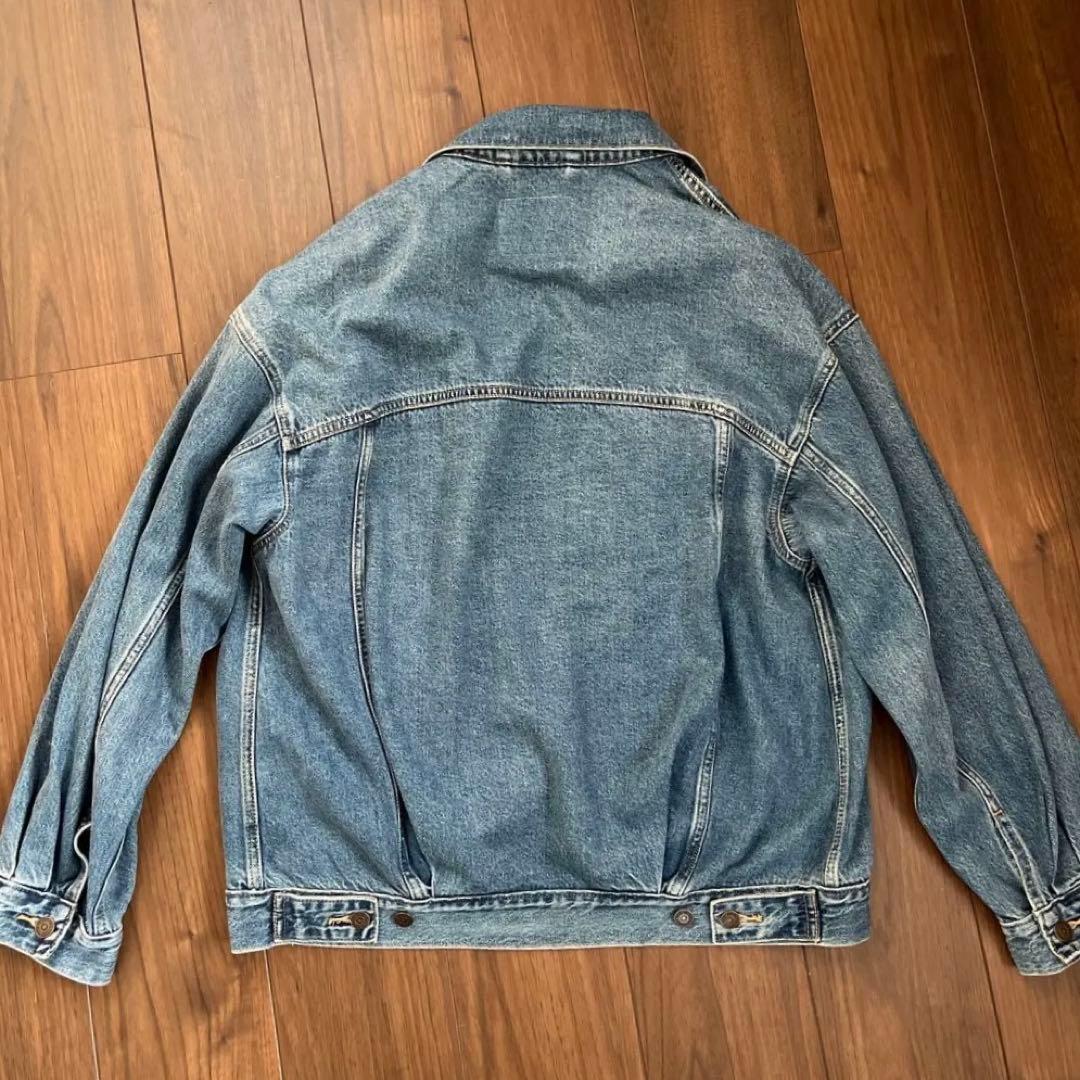 【新品同様美品】リーバイスXL WOMENS TRUCKER：デニムジャケット