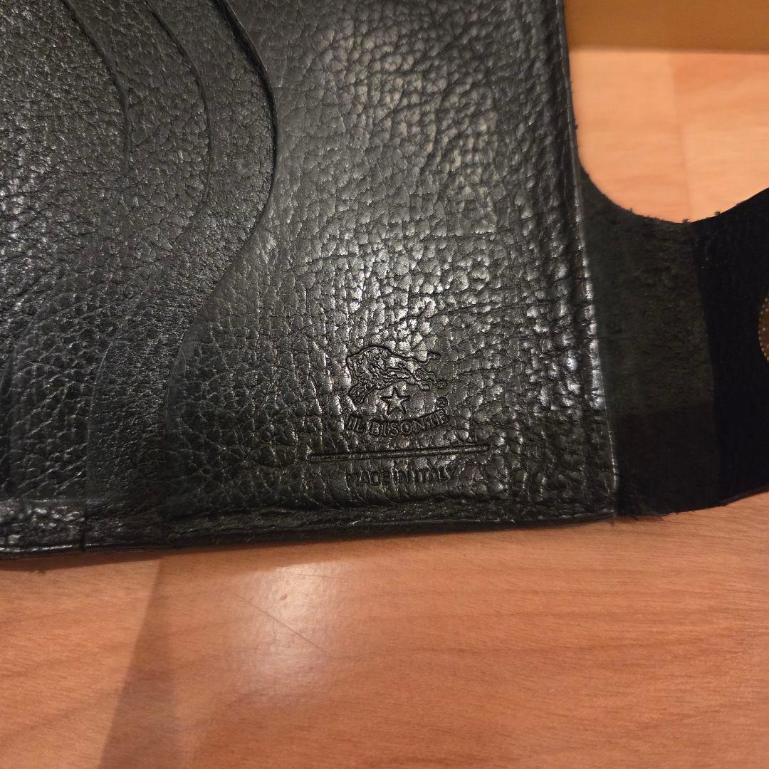 希少 イルビゾンテ 二つ折り財布 黒 レザー 金ボタン 多機能 大人気