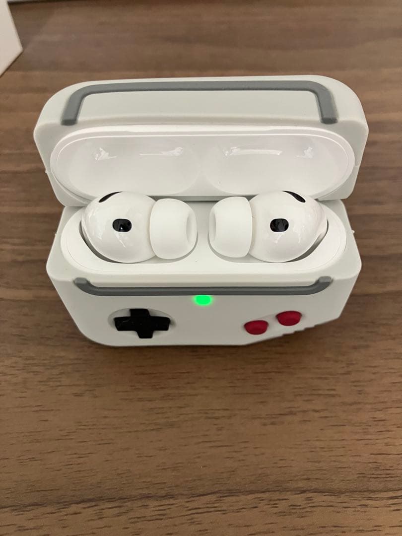 airpods pro 3 本体とケース