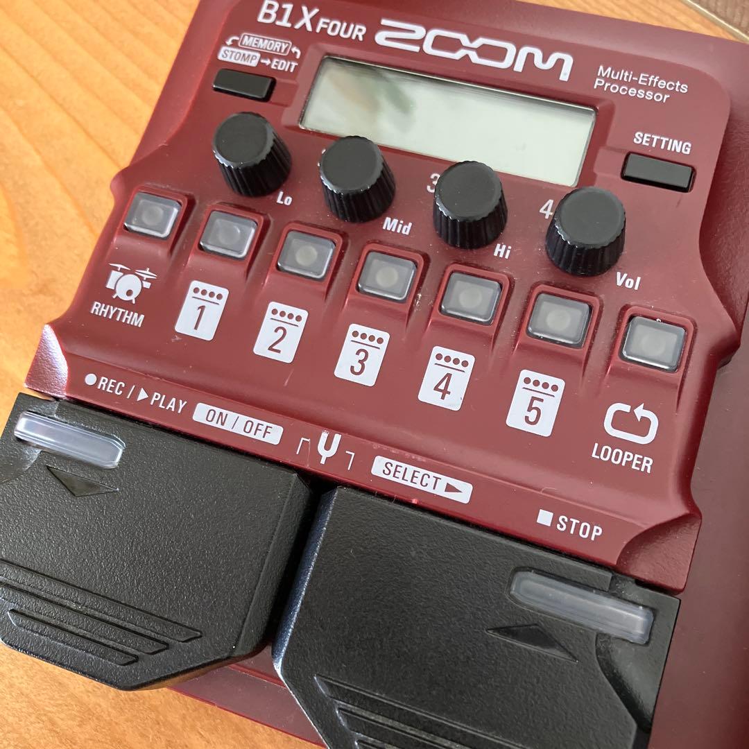 ★美品★ZOOM B1X FOUR ベースエフェクター　箱あり　説明書あり