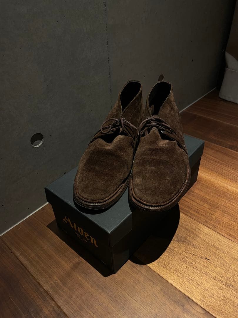 オールデン チャッカブーツ　スエード