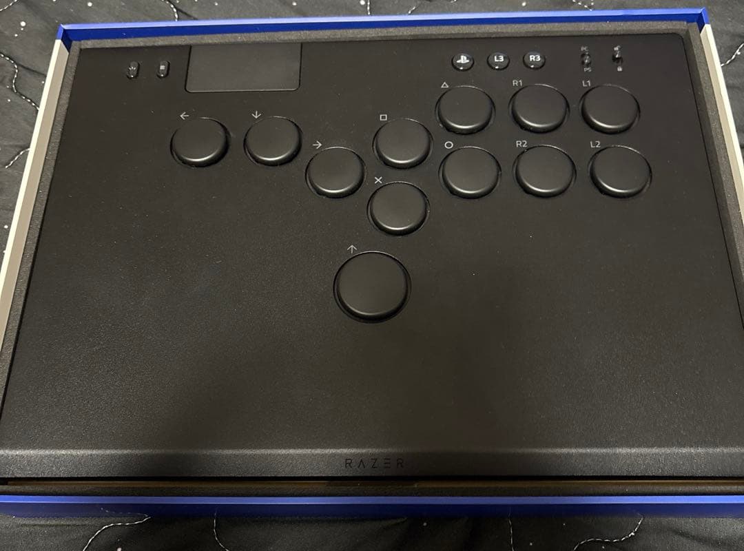 Razer Kitsune アーケードコントローラー