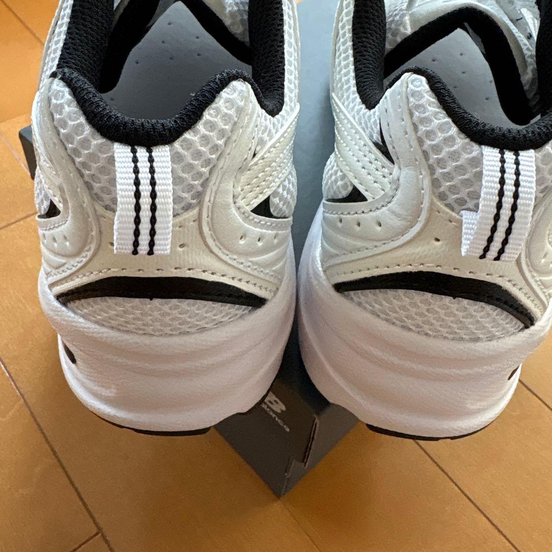 KN　美品☆ニューバランス MR530EWB ブラック ホワイト 23cm