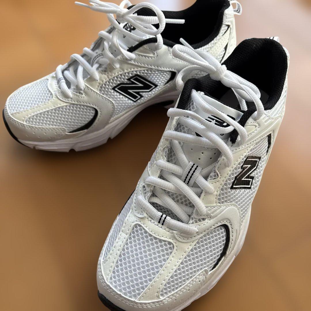 KN　美品☆ニューバランス MR530EWB ブラック ホワイト 23cm