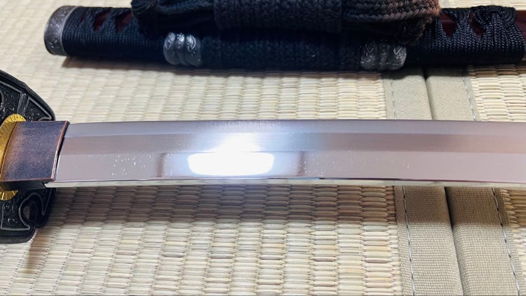 模造刀 陣太刀 源義経太刀拵え 茶呂塗り鞘 刃文直刃 龍目貫 251020-3