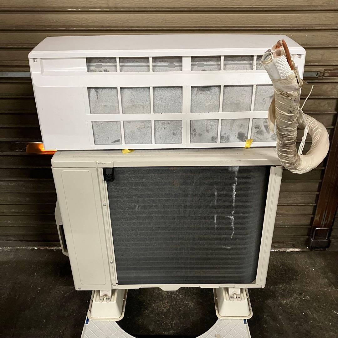 ▽ 送料込み FUJITSU ルームエアコン AS-C22J-W 2019年製