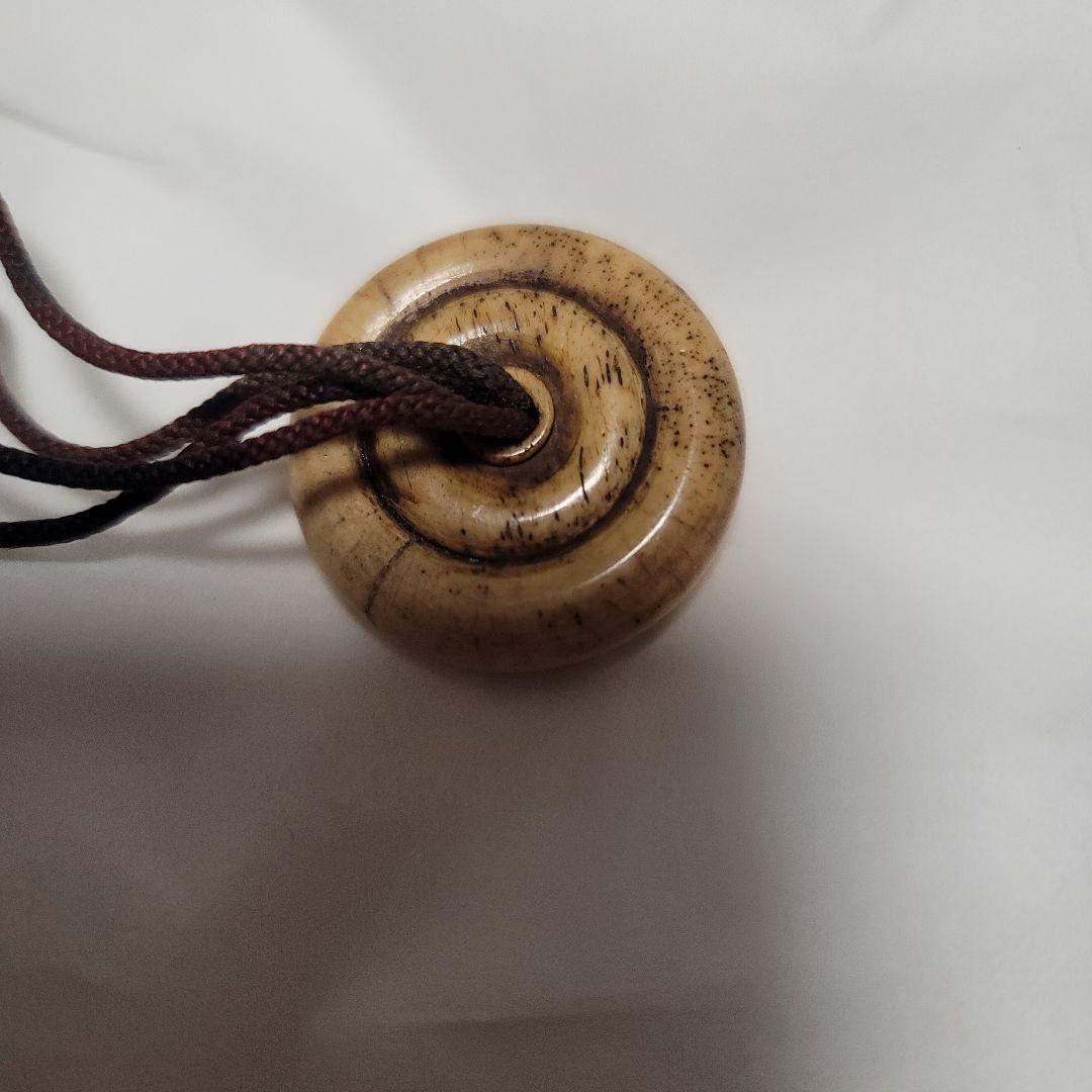 鏡蓋根付 饅頭根付 角製 銅 アンティーク 腰提げ