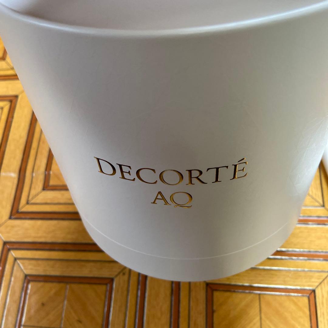 コスメデコルテAQラディアンスコフレII新品値下げ