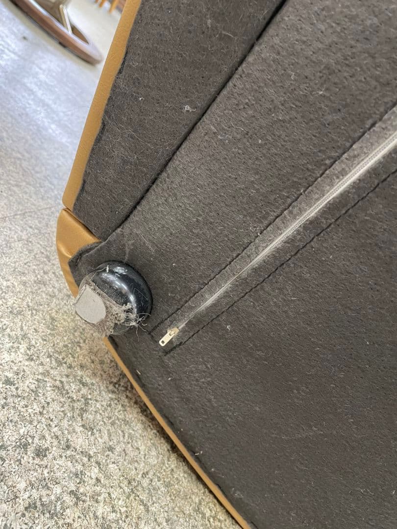 カリモク chitano チターノ ２人掛けソファ　ブラウン系