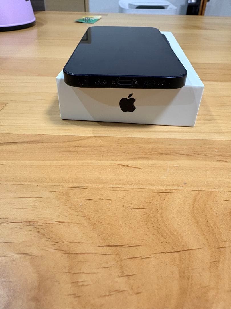 Apple iPhone 12 ブラック 本体