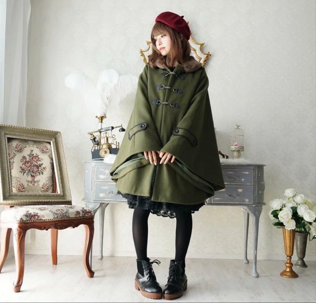 Favorite グリーンカラーのポンチョコート(1回着用/美品)