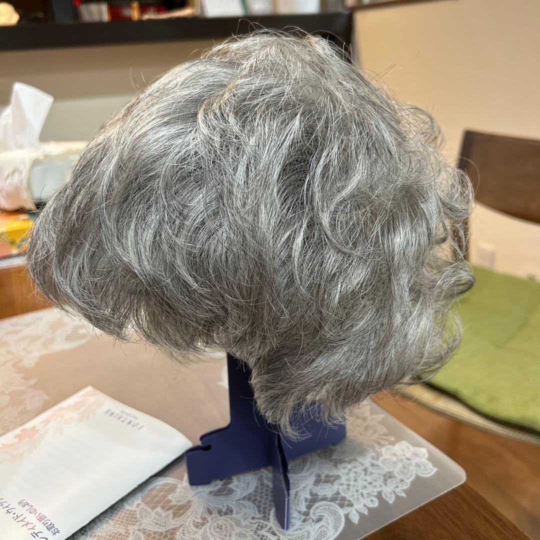 【美品/値下げ】FONTAINE フォンテーヌ グレー ショートカールウィッグ