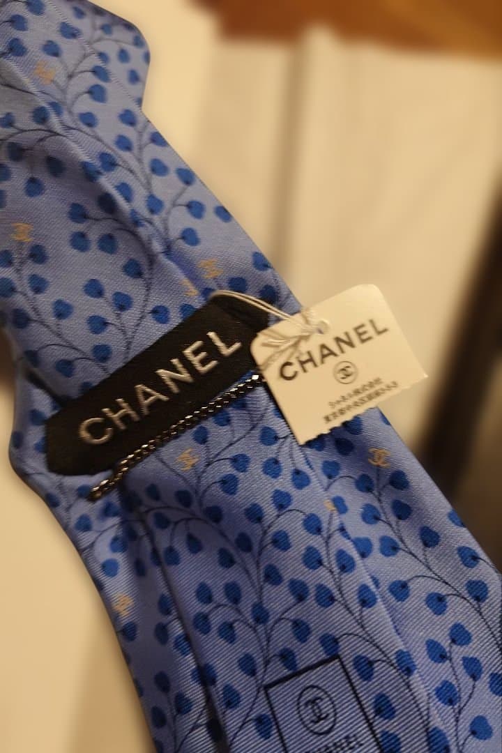 値下　新品未使用　CHANEL 青 花柄 ネクタイ