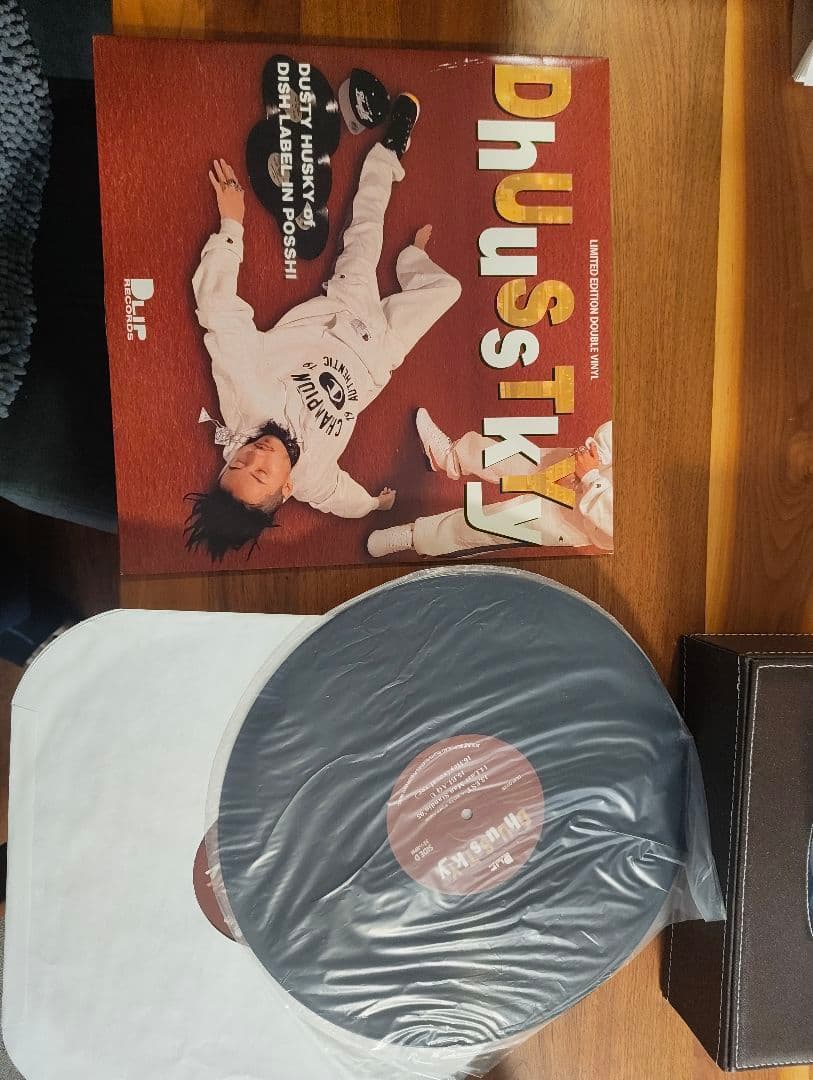 dusty husky レコード