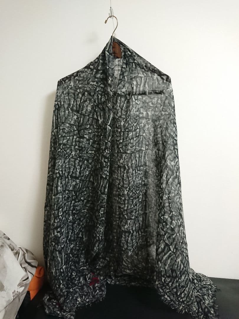 ルイ・ヴィトン LOUIS VUITTON ストール　ショール　カモフラ　グレー