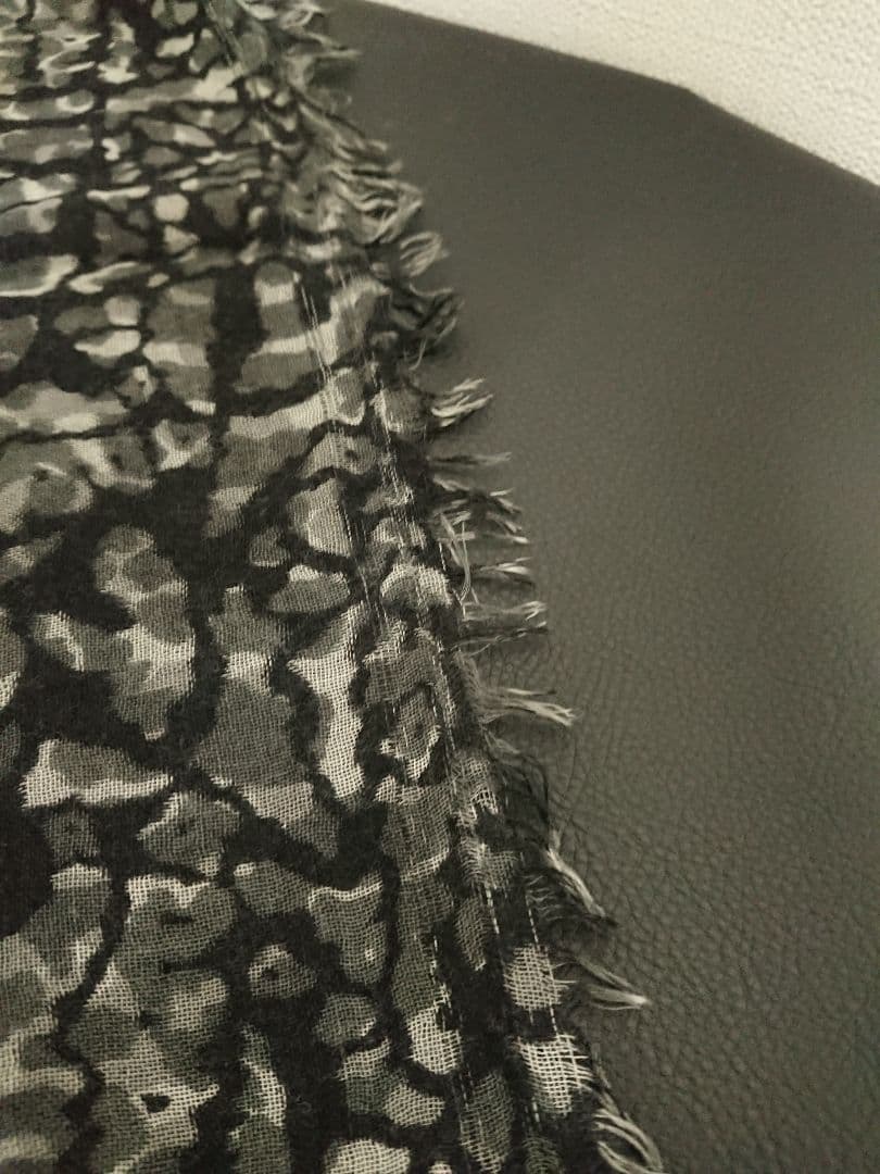 ルイ・ヴィトン LOUIS VUITTON ストール　ショール　カモフラ　グレー