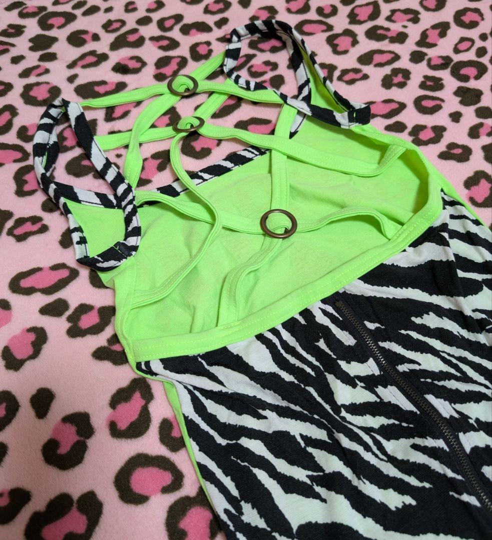 d.i.a. ダイア　トップス　背開き　ゼブラ　新品未使用品　貴重　レア