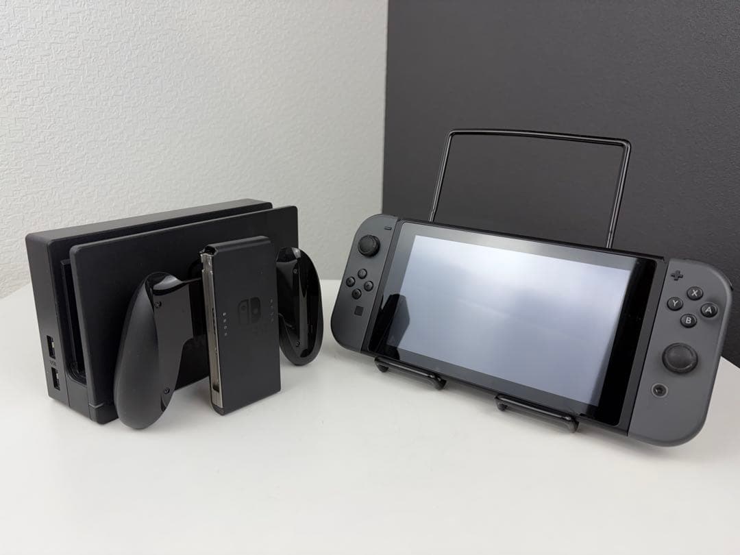 Nintendo Switch グレー　本体　任天堂　ニンテンドー　スイッチ
