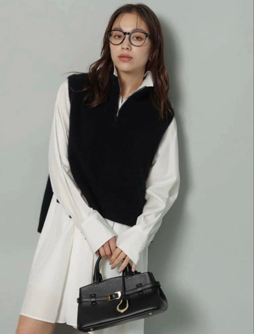 Arpege story アルページュストーリー ハーフジップFURベスト　黒