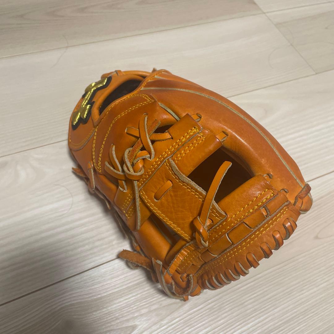 アンダーアーマー　オレンジ 野球グローブ 一般軟式内野手用