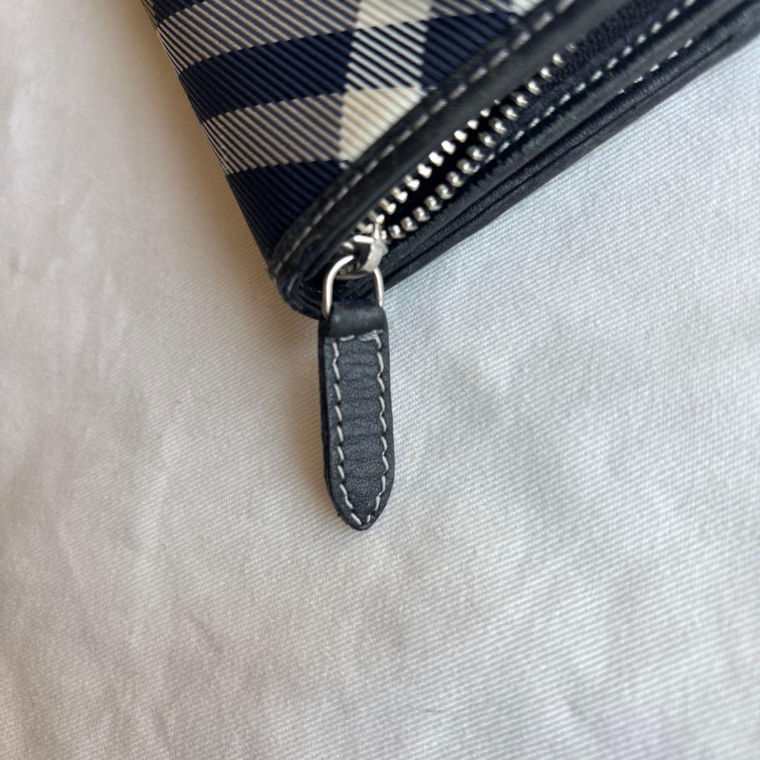 バーバリーブルーレーベル　長財布　ネイビーチェック