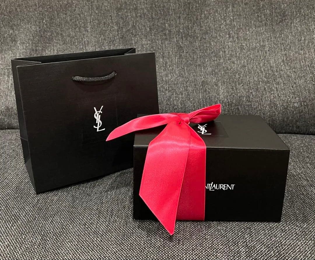 ⭐️新品未開封⭐️YSL クチュール ミニ クラッチ アイシャドウパレット 825