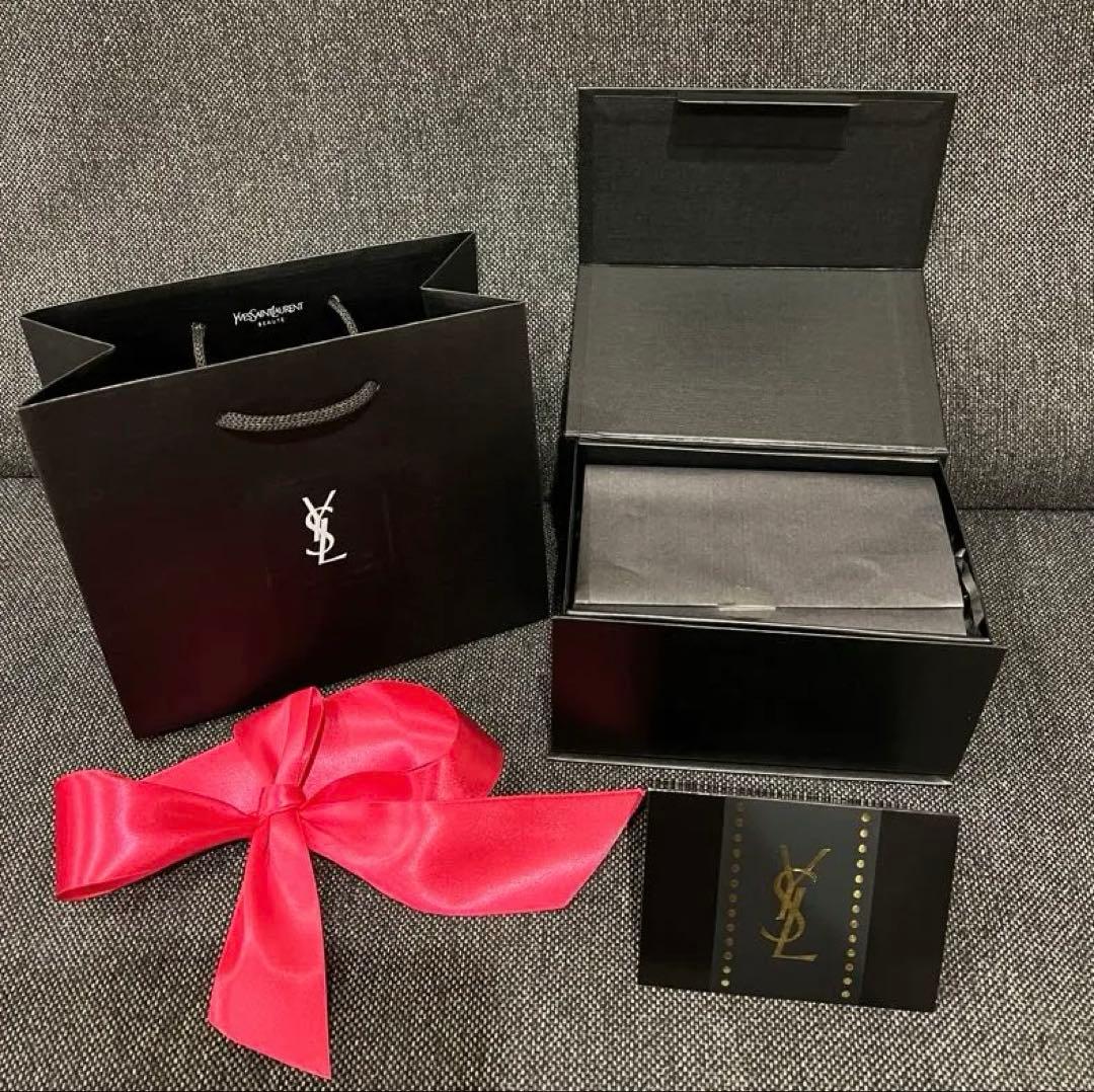 ⭐️新品未開封⭐️YSL クチュール ミニ クラッチ アイシャドウパレット 825