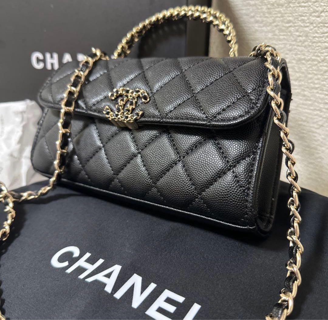 CHANEL シャネル　ノベルティ　チェーンショルダーバッグ　キャビアスキン