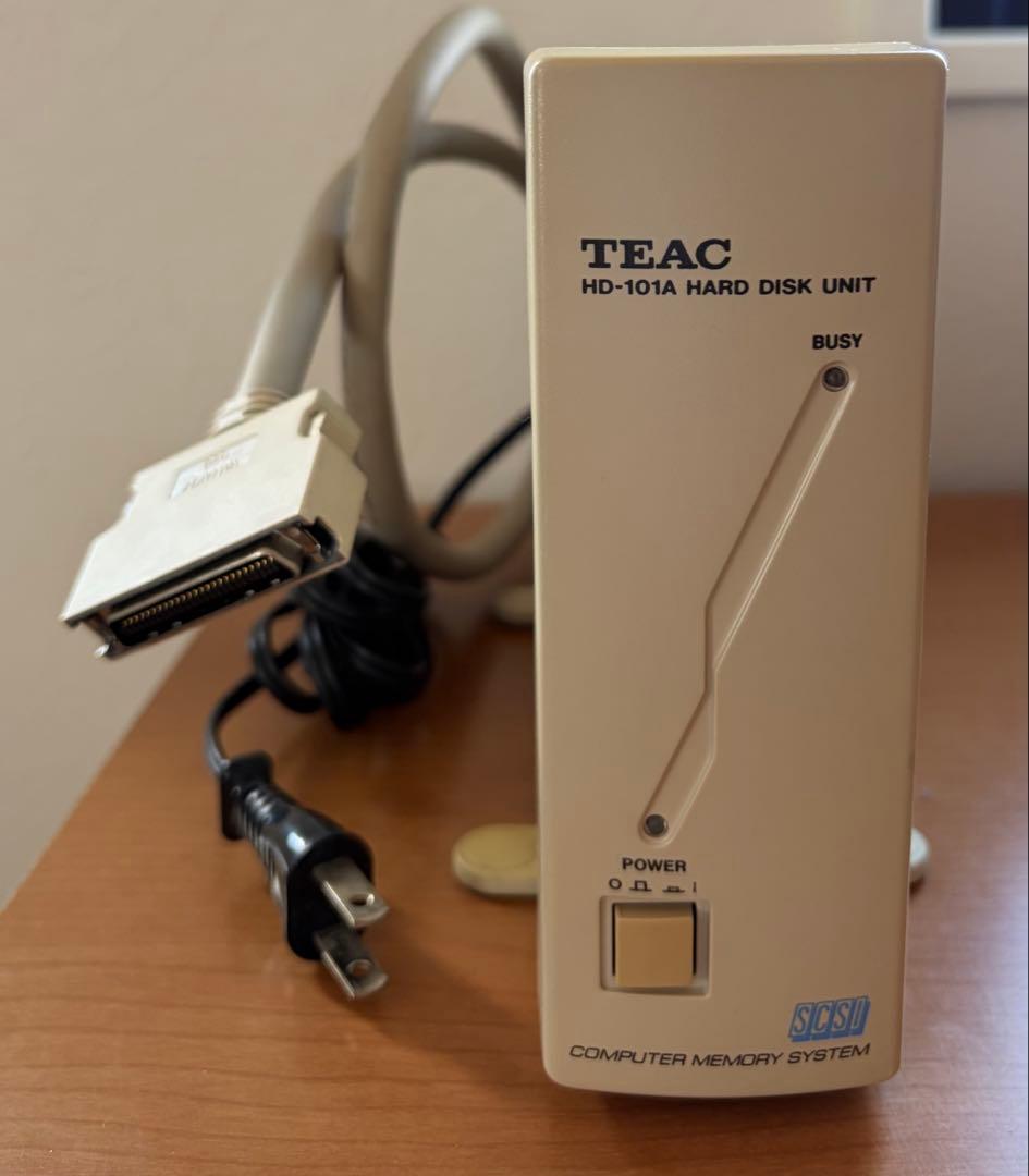 PC-9801 DX と外付けHDDとキーボード