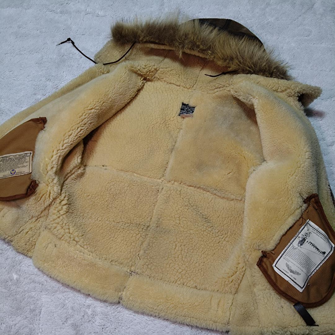 アヴィレックス　B-3　リアルムートン　フライトジャケット　アメリカ製　Ｌ相当