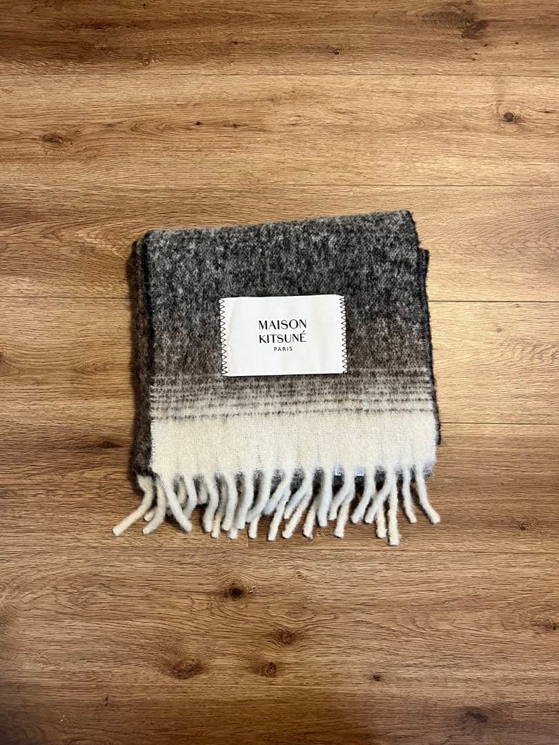 MAISON KITSUNÉ グラデーションマフラー