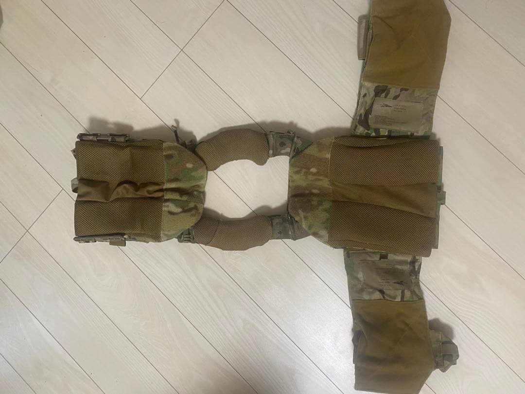 FIRST SPEAR STRANDHOGG マルチカム プレートキャリア