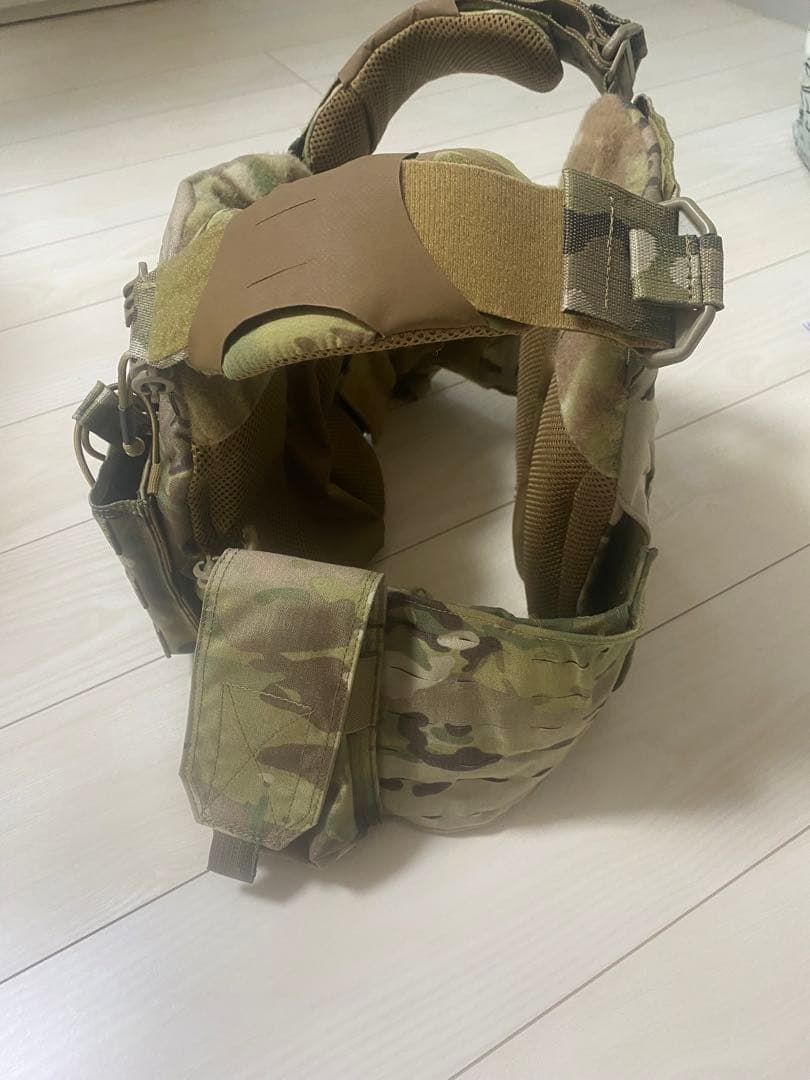 FIRST SPEAR STRANDHOGG マルチカム プレートキャリア