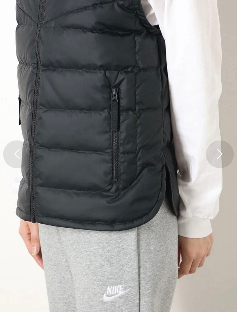 NIKE レディース ダウンベスト ブラック M