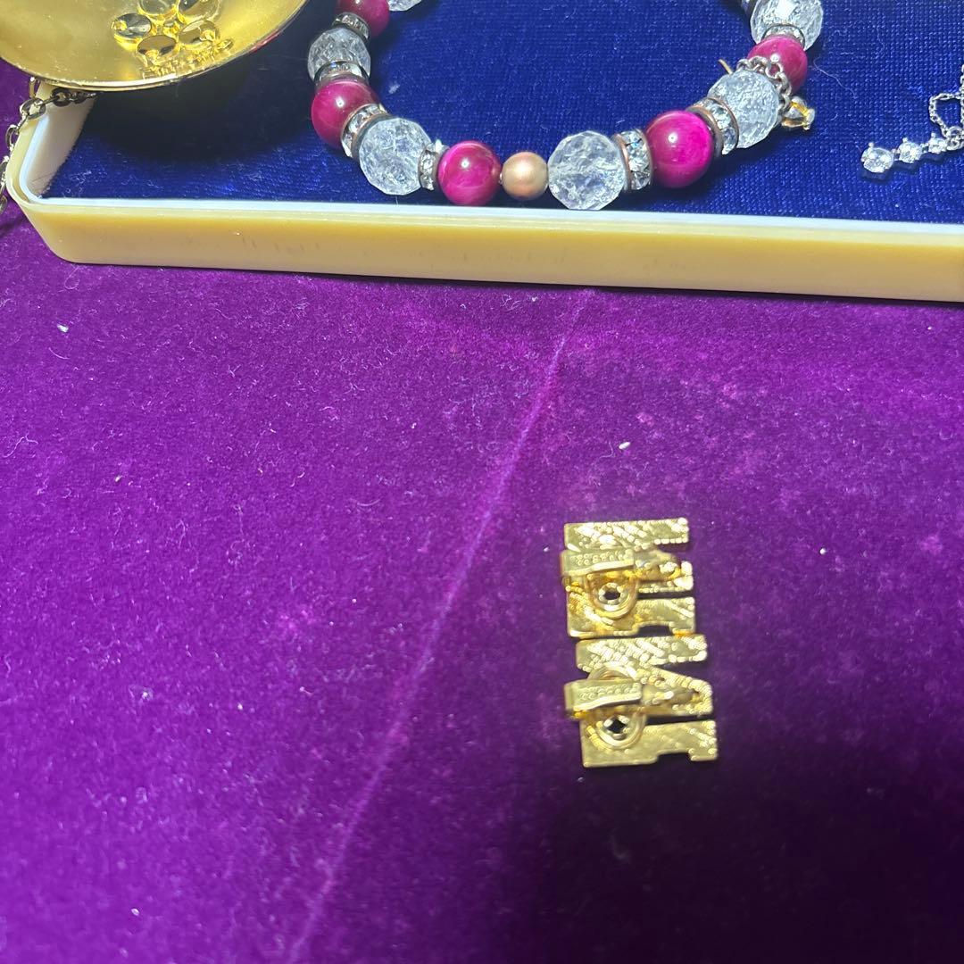 遺品生前整理アクセサリーまとめ　天然石、ニナニッチ 、K18シャンパントップ