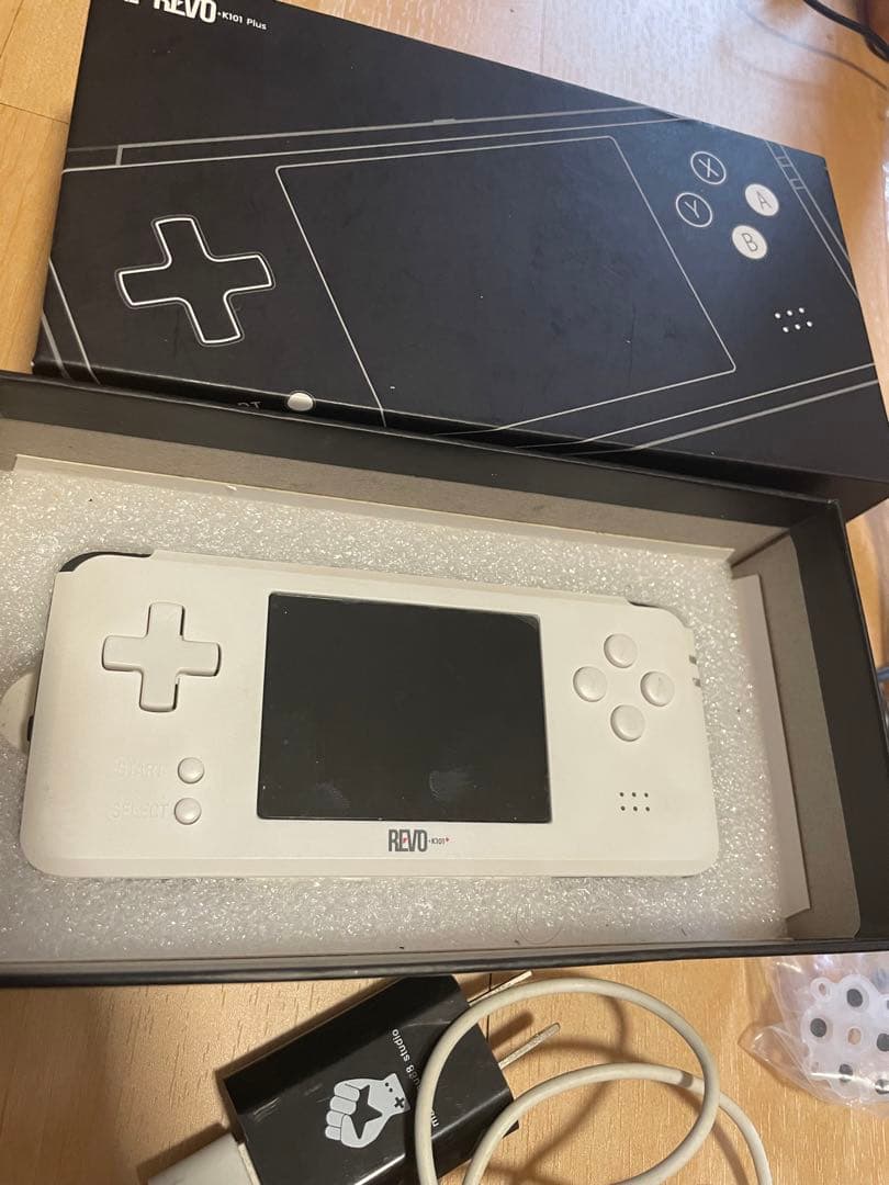 REVO k101 PLUS GBA互換機 本体、ケース、ケーブル