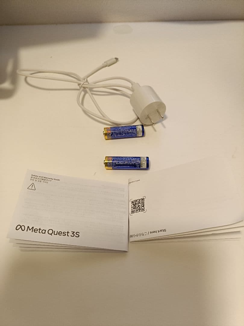  Quest 3S　128GB　VRヘッドセットとコントローラーセット