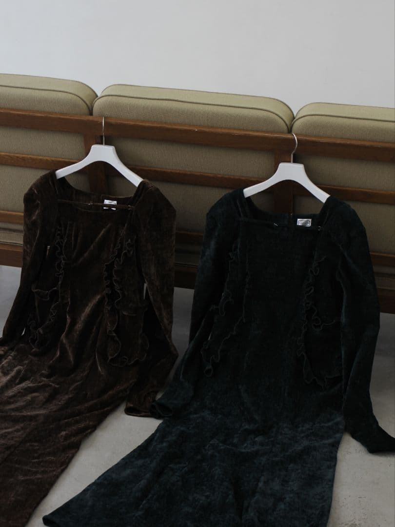 スーツ・フォーマル・ドレス belted velour frill onepiece