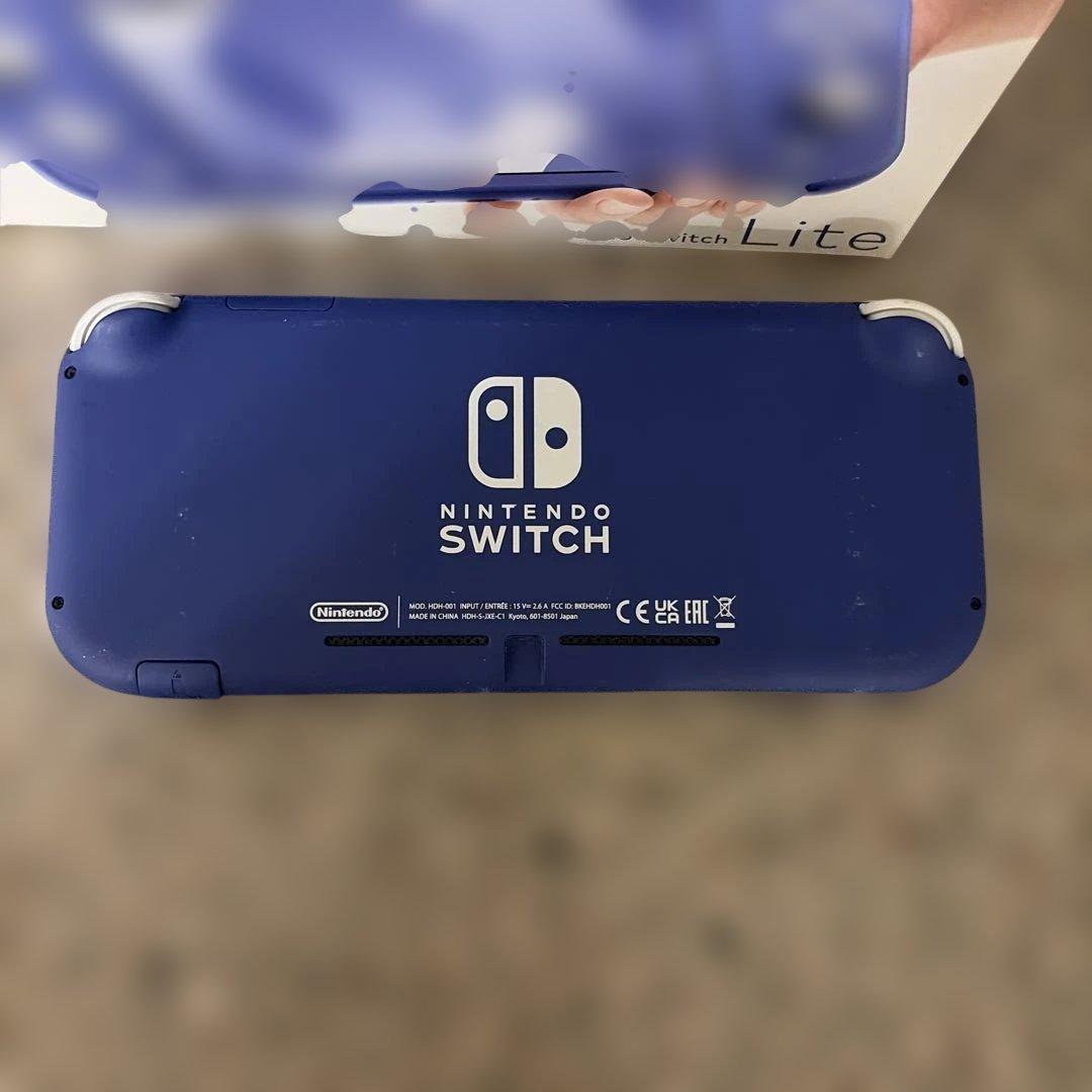 Nintendo Switch Lite 青　同色カバーケース付き