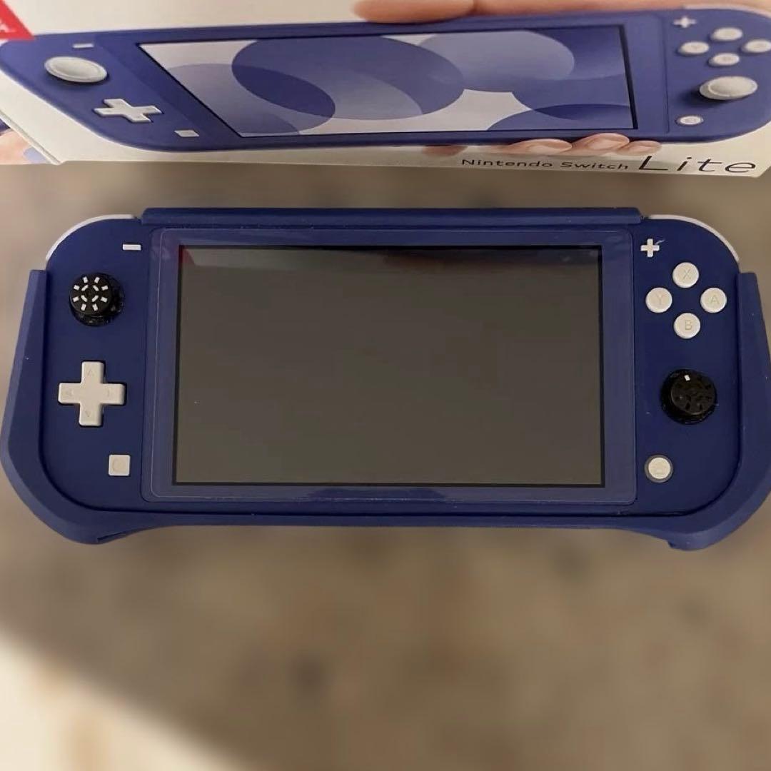 Nintendo Switch Lite 青　同色カバーケース付き