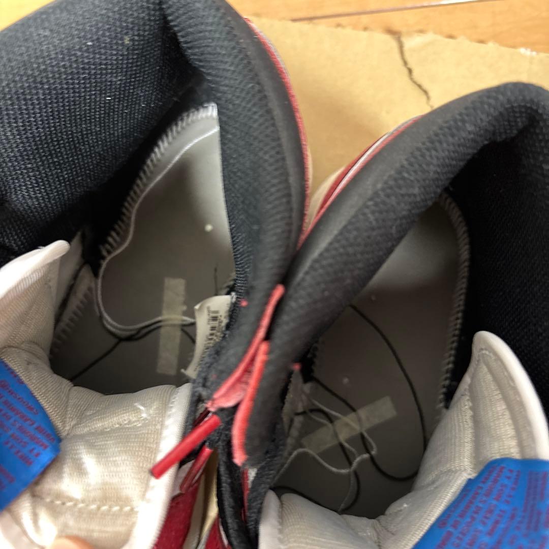 スパイダーマン × ナイキ エアジョーダン1 オリジンストーリー