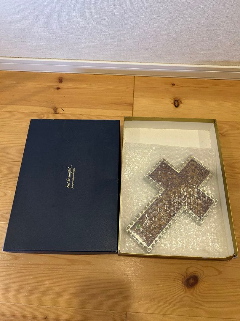 アンダーカバー　UNDERCOVER　ドライフラワー　クロス 壁掛け