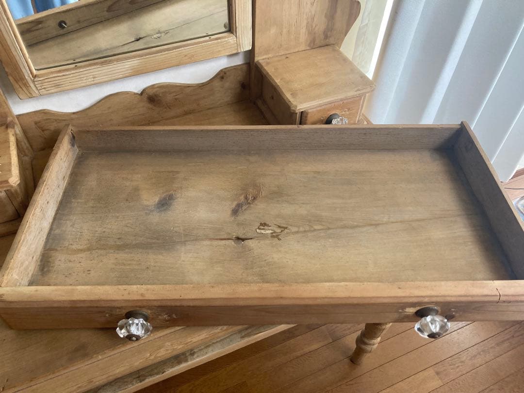 イギリスアンティーク　オールドパインのドレッサー